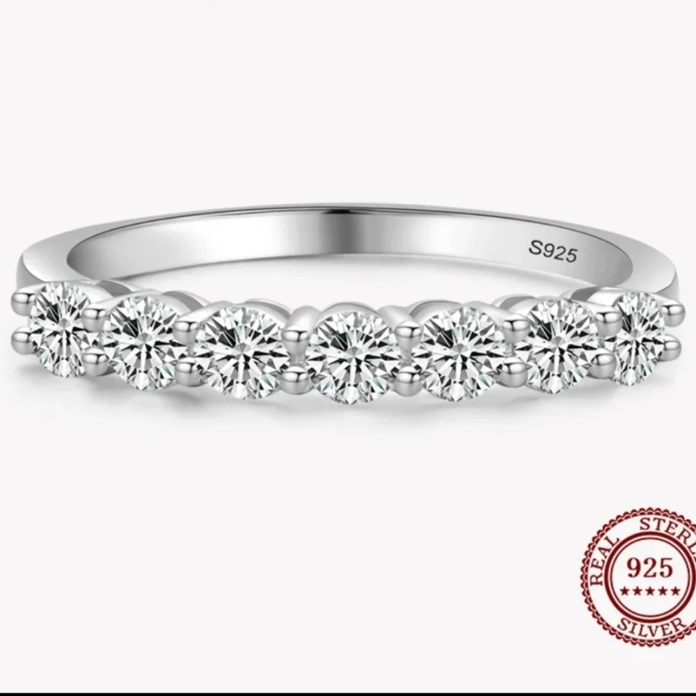 ❤ HOST PICK Dazzling Round Engagement Ring - Picture 1 of 6